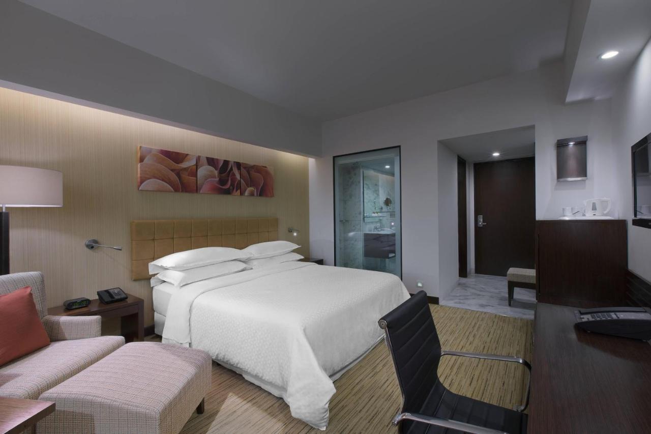 Four Points By Sheraton Hotel And Serviced Apartments Pune Esterno foto