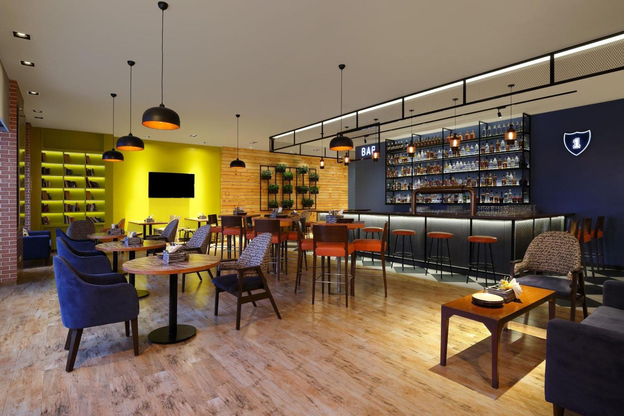 Four Points By Sheraton Hotel And Serviced Apartments Pune Esterno foto