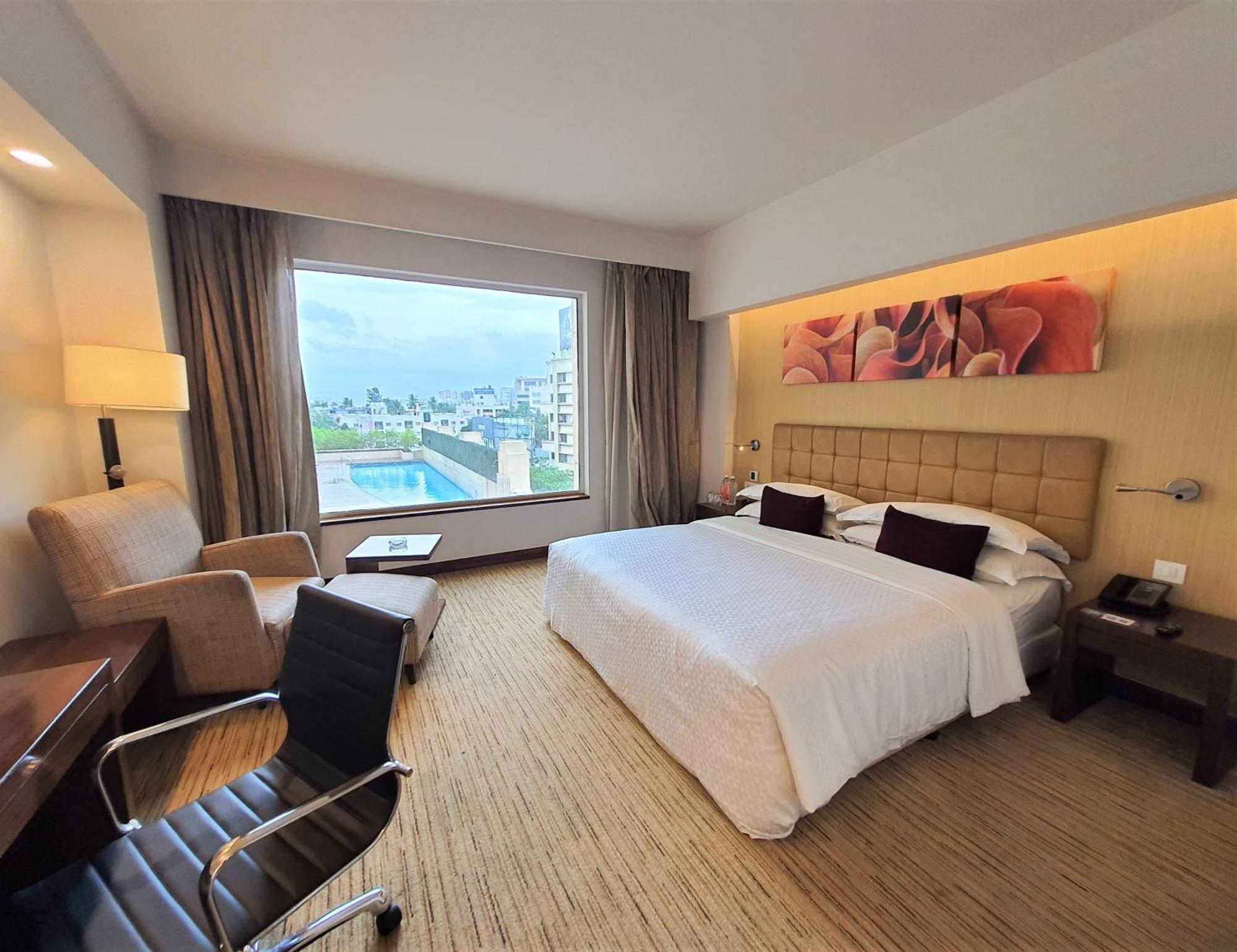 Four Points By Sheraton Hotel And Serviced Apartments Pune Esterno foto